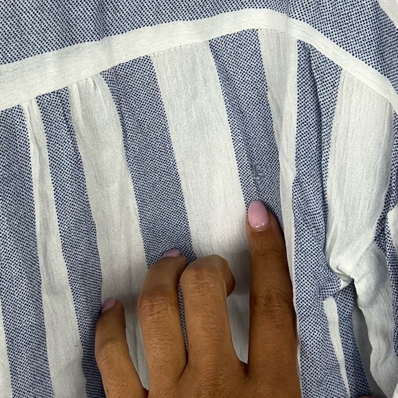 Umgee White and Blue Pinstripe Blouse - Picture 6 of 6